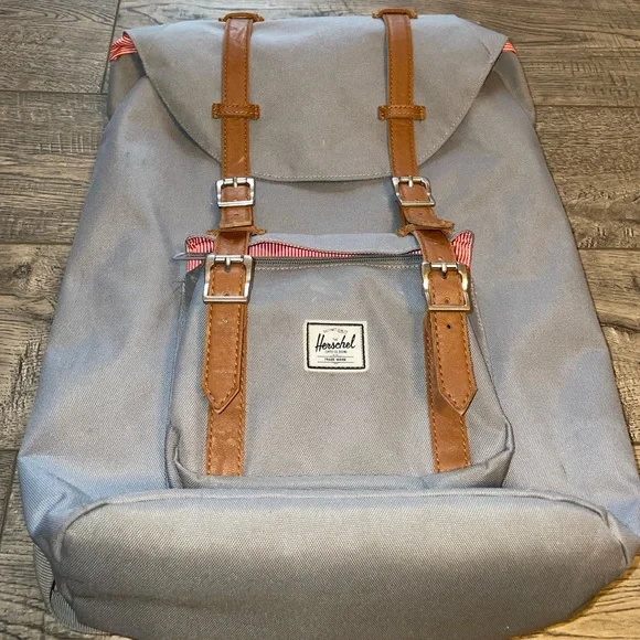 Light Grey Herschel Bag - Picture 1 of 4